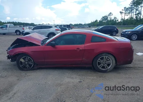 2014 Ford Mustang V6 z USA, uszkodzony, nr VIN 1ZVBP8AM5E5211979